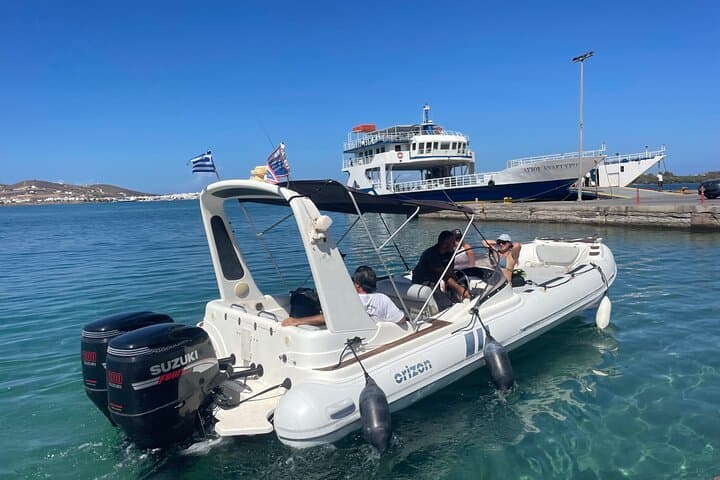 Paros Private 4.5-Hour Boat Tour to Blue Lagoon & Antiparos Caves