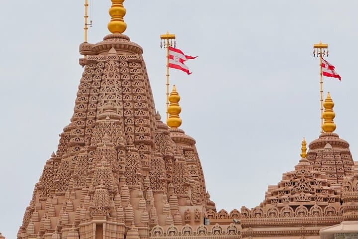 BAPS Mandir Tour Abu Dhabi — Cultural Day Trip to the Marble Temple photo 6