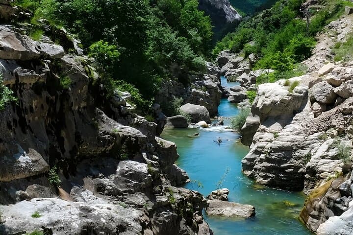 Bovilla Lake Exploration: Half-Day Hike & Views Near Tirana photo 3