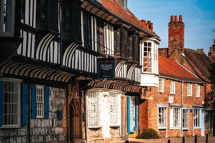 Gunpowder Plot Walking Tour in York: Dark History & Haunted Streets photo 5