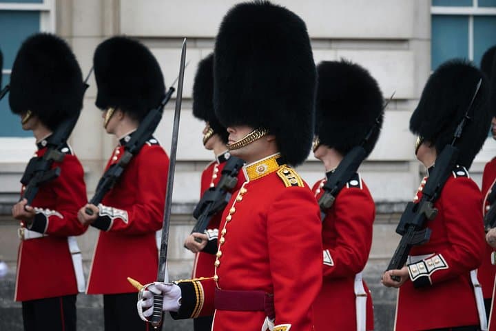 London Top 30 Sights Tour & Changing of the Guard — 4-Hour Guided Walk photo 1
