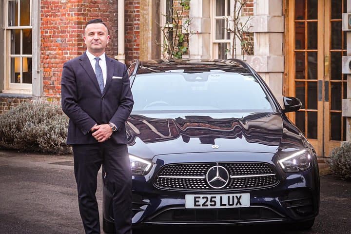 Luxury Private Sightseeing Transfer from Heathrow to Southampton — Stonehenge, Windsor & Historic Hampshire