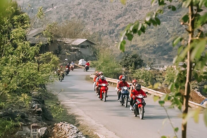 Ha Giang 3-Day Motorbike Loop: Ma Pi Leng, Dong Van & Nho Que River