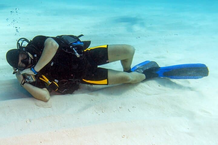 Advanced PADI Diving Course in Hurghada: 5-Dive Training, Deep Skills & Boat Lunch photo 5