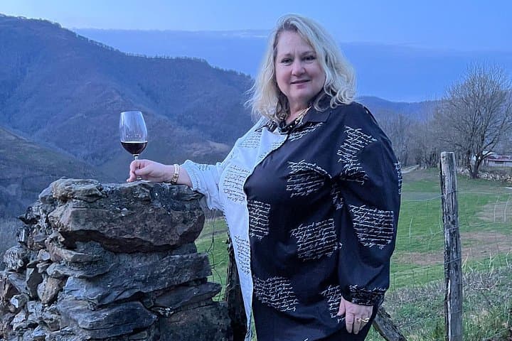 Hudson Valley Sommelier-Led Wine Tasting Tour from New York City photo 1