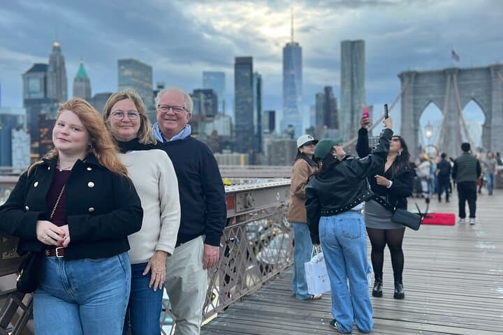 Sunset on Brooklyn Bridge: Guided Walking Tour from City Hall to DUMBO photo 3