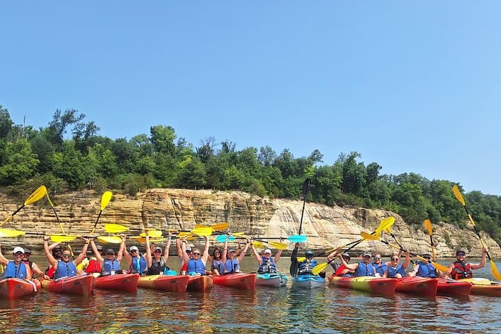 Paddle Starved Rock: 2-Hour Single Kayak Rental on the Illinois River photo 5