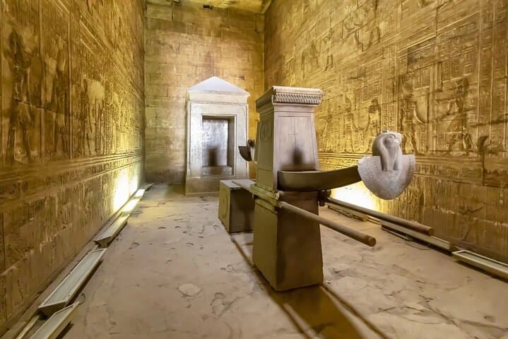 Luxor to Aswan: Private Full-Day Temple Tour to Edfu, Kom Ombo & Philae photo 3
