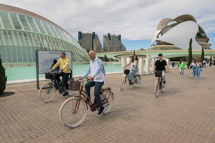 Valencia Bike Tour: Old Town to the City of Arts Small-Group Ride photo 2