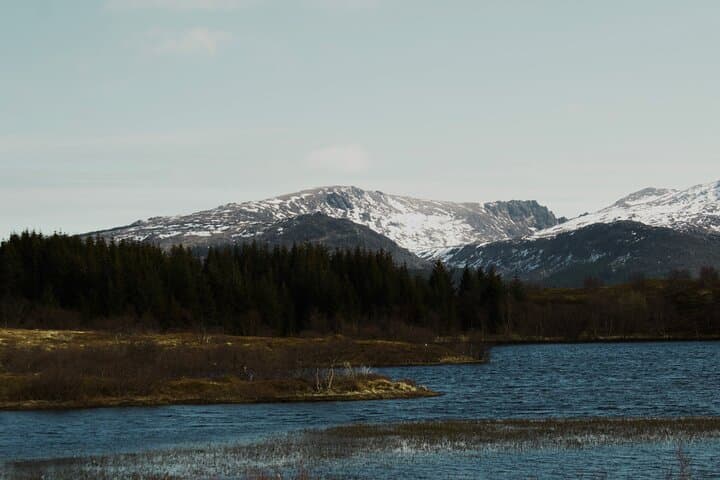 Leknes Archipelago Mini Hike: Easy Wetland Walks & Mountain Views photo 2