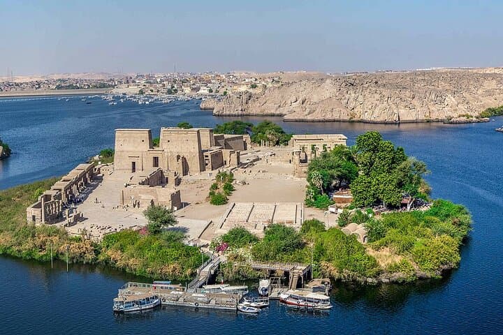 Luxor to Aswan: Private Full-Day Temple Tour to Edfu, Kom Ombo & Philae