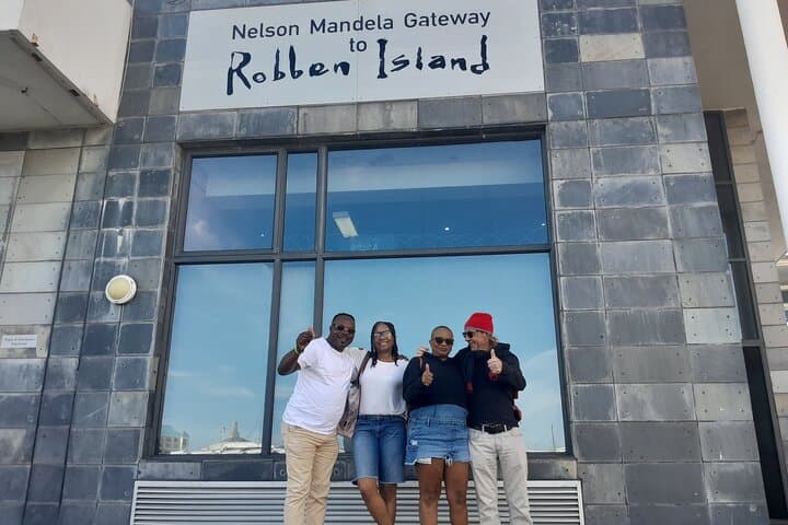 Cape Town Full-Day: Robben Island, Table Mountain & Groot Constantia Wine Tasting photo 2