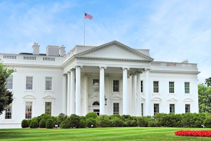 Lincoln’s Last Night and D.C.’s Hidden Observation Deck: A 2.5-Hour Historic Walking Tour photo 5