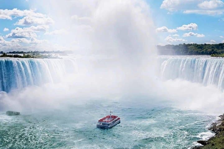 Niagara Falls Day Tour from Toronto — Boat Cruise, Journey Behind the Falls & Scenic Stops photo 3