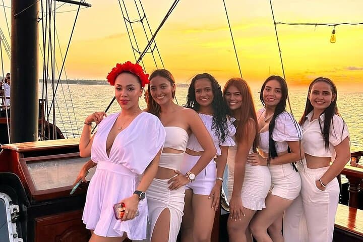 Pirate Sunset Sail in Cartagena Bay: Party Cruise with Live Music & Open Bar photo 2