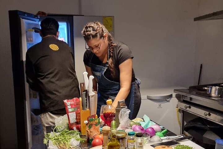 Hands-On Ecuadorian Cooking Class & Market Tour in Guayaquil
