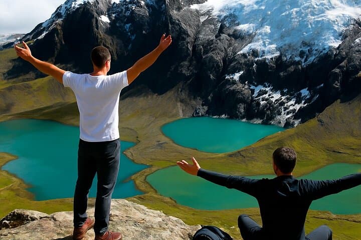 Hike the 7 Lagoons of Ausangate: Day Trek from Cusco with Hot Springs