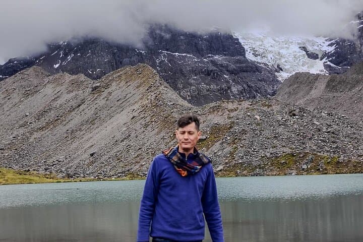 Hike the 7 Lagoons of Ausangate: Day Trek from Cusco with Hot Springs photo 4