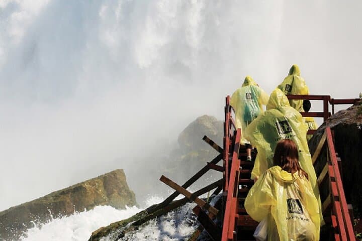 Explore Upstate New York: A 2-Day Adventure from NYC to Niagara Falls and Finger Lakes photo 4