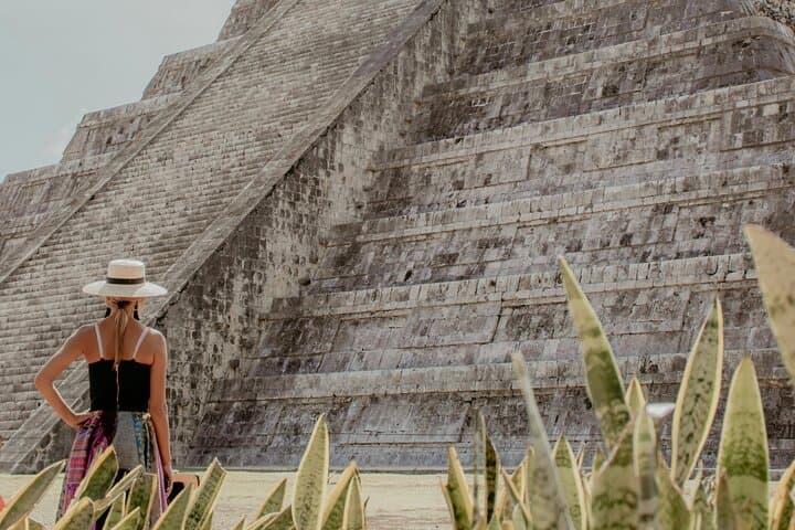 Private Tour: Chichen Itzá, Cenote Swim & Valladolid Day Trip from Mérida