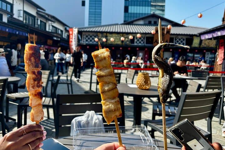 Fish Market to Odaiba Skyline: Private Walking Tour of Ginza & Odaiba