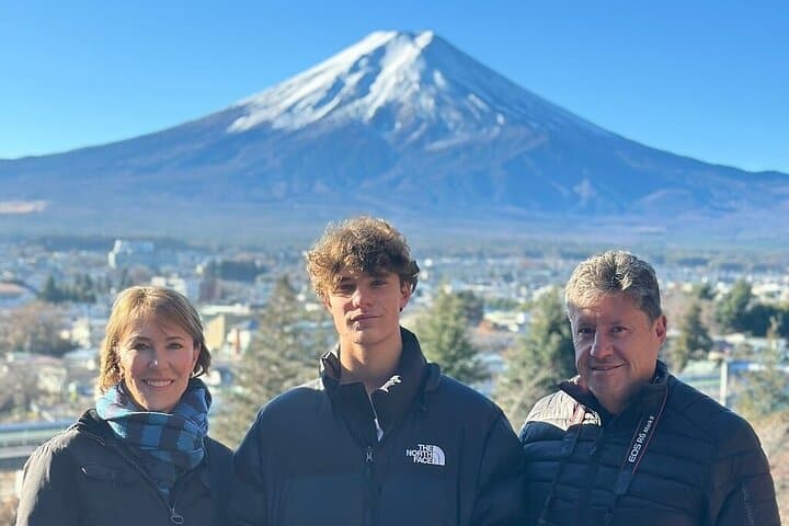 Mt Fuji Private Day Tour from Tokyo: Kawaguchi, Chureito & Oshino Hakkai photo 1