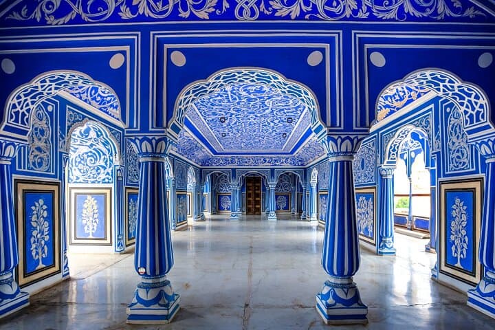 Classic Rajasthan: Taj Mahal, Tigers, Lakes & Forts — 12-Day Immersive Tour photo 3
