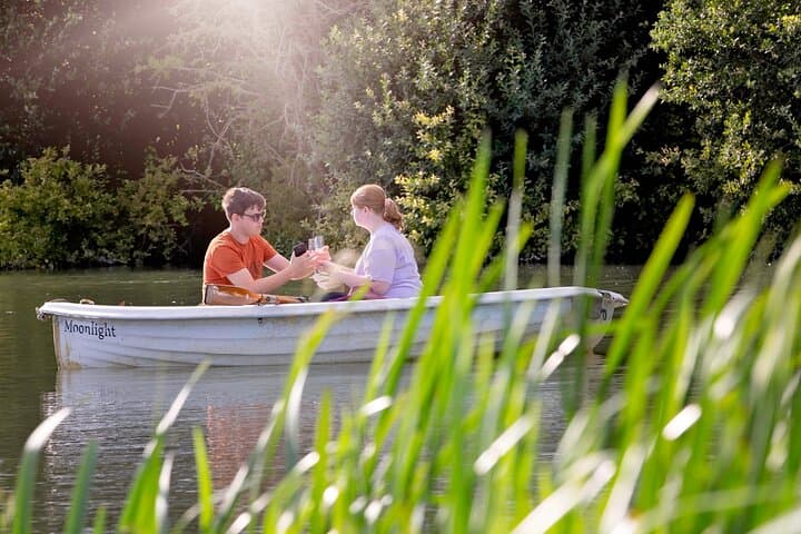 Private Romantic Row-Boat Picnic on the Thames in the Cotswolds