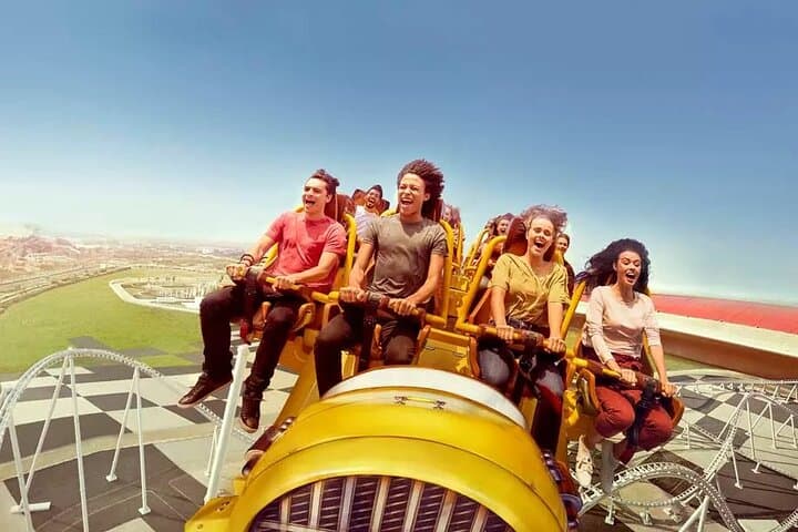 Ferrari World Abu Dhabi: Complete Guide to Yas Island's High-Speed Indoor Theme Park photo 4