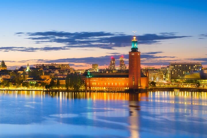 Private Stockholm Day Tour: Gamla Stan, Vasa Museum & Fjällgatan Views photo 2