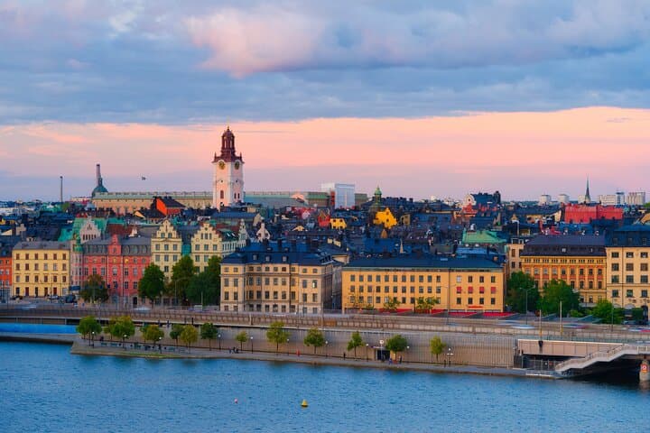 Private Stockholm Day Tour: Gamla Stan, Vasa Museum & Fjällgatan Views photo 3