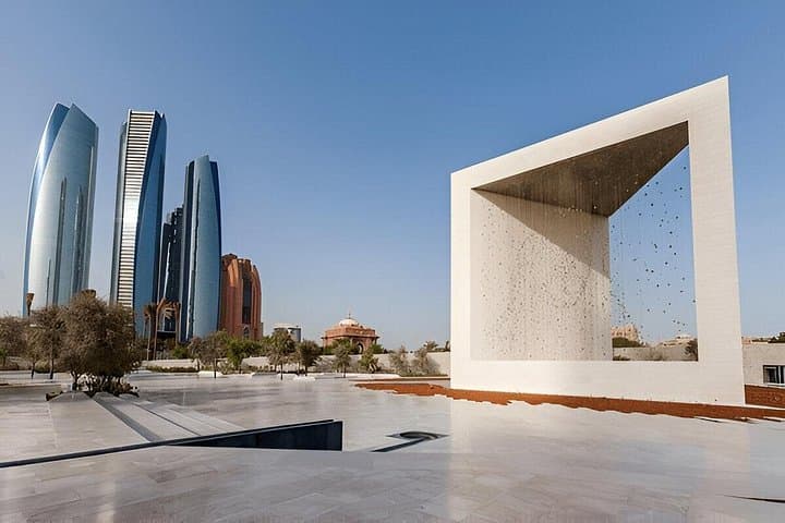 Abu Dhabi Full-Day Cultural Tour: Sheikh Zayed Mosque, Corniche & Heritage Village photo 4