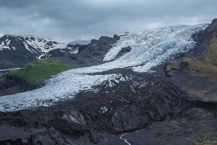 Beginner Vatnajokull Glacier Walk with 4x4 SuperJeep Transfer photo 4