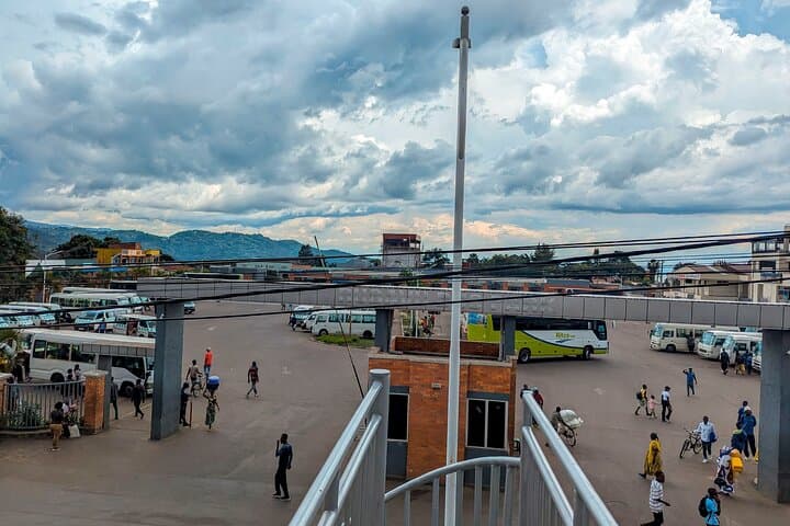 Coffee, Tea and Culture: Rwanda Village Tour from Kigali