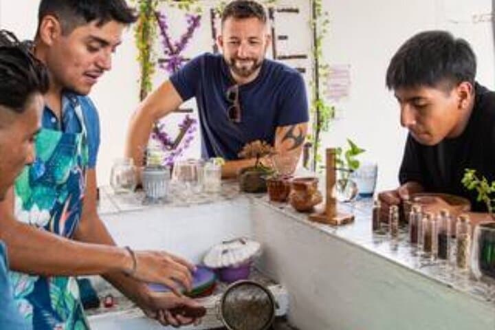 Del Grano al Café — Cancún Coffee Roasting, Grinding & Brewing Workshop photo 5