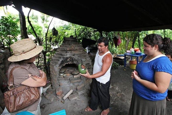 Masaya Volcano Full-Day Tour: Crater Views, Handicrafts & White Villages