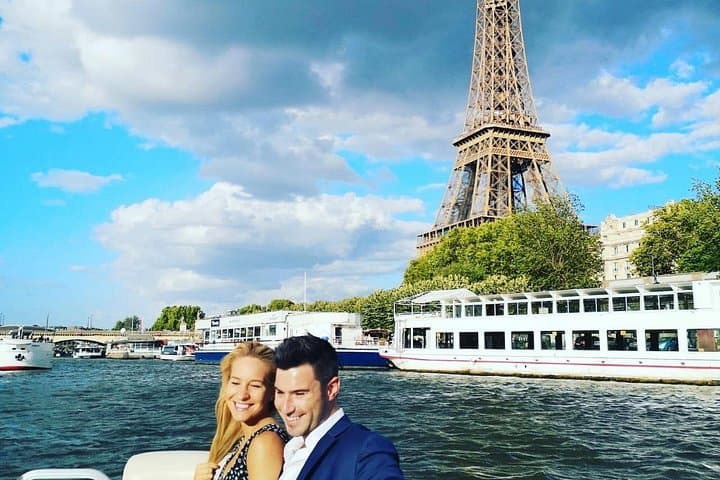 Privatise the Seine: A One-Hour Private Cruise from the Louvre
