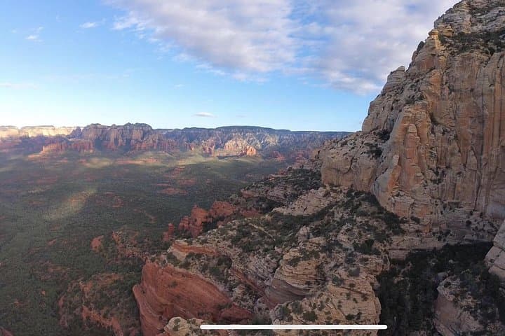 Sedona Private Helicopter Tour from Phoenix — 2-Hour Red Rock Aerial Adventure photo 4