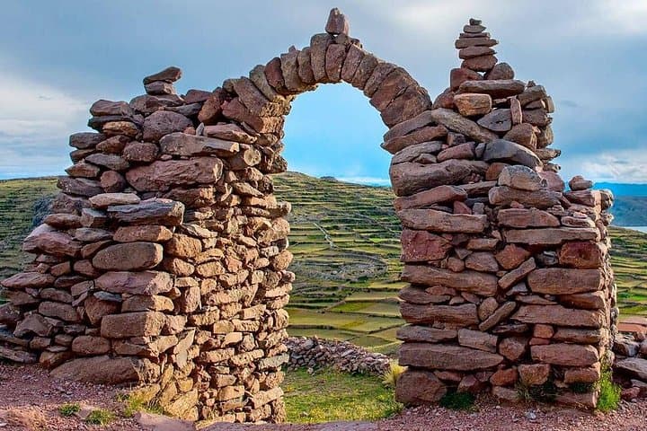 essential-peru-9-day-itinerary-machu-picchu-sacred-valley-and-titicaca photo 4