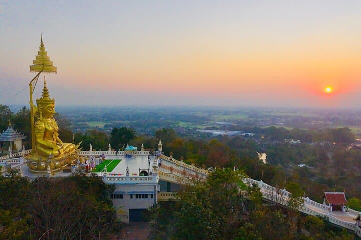 Chiang Mai Doi Saket Temple Sunset Tour — Big Buddha Views & Skywalk at Golden Hour