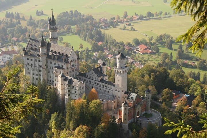 Private Neuschwanstein & Linderhof Day Tour from Munich — Skip-the-Line with Lunch photo 3