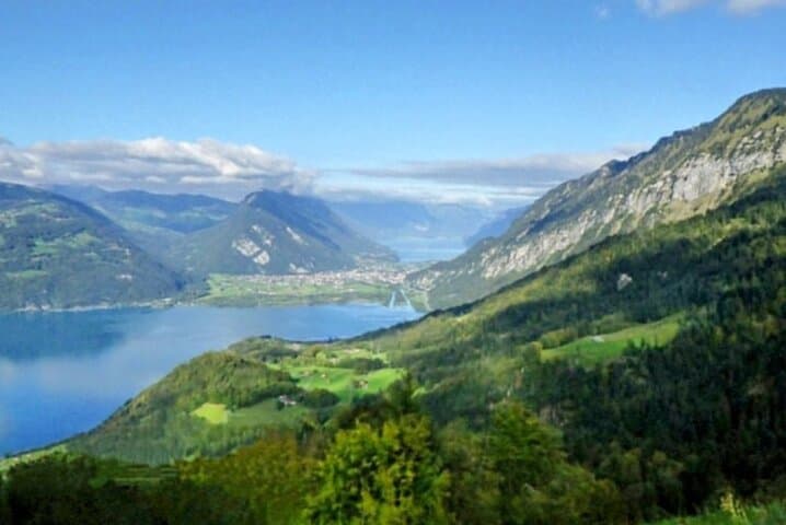 Heaven Viewpoint over Lake Thun: Quick Interlaken Sightseeing Tour photo 5
