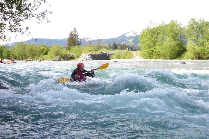 Iller River Tubetracking in the Allgäu — Beginner-Friendly Tube Kayak Adventure