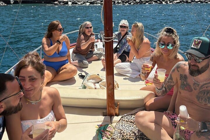 Sorrento Coast Gozzo Cruise with Limoncello Tasting photo 2