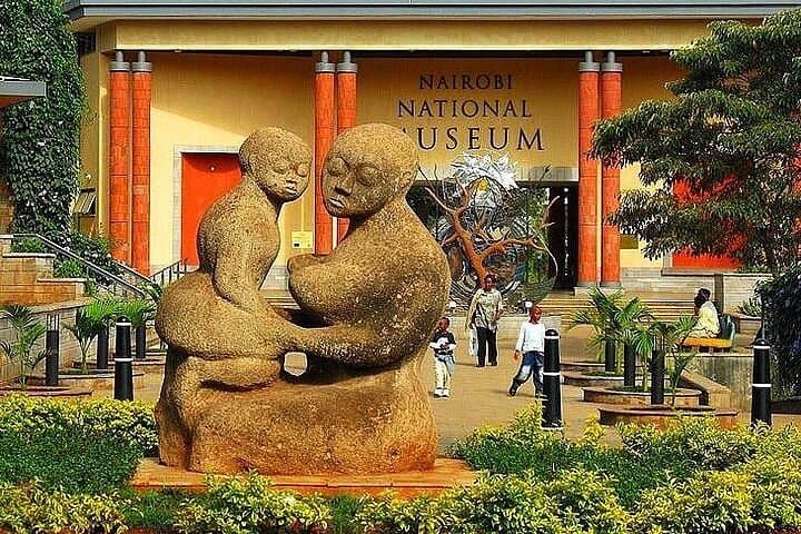 Nairobi National Museum and Snake Park Guided Tour — Half-Day Culture and Wildlife Experience photo 2