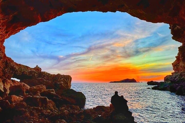 Explore Ibiza's Secret Spots by Land Rover Defender: Hidden Beaches & Es Vedrà Viewpoint photo 4