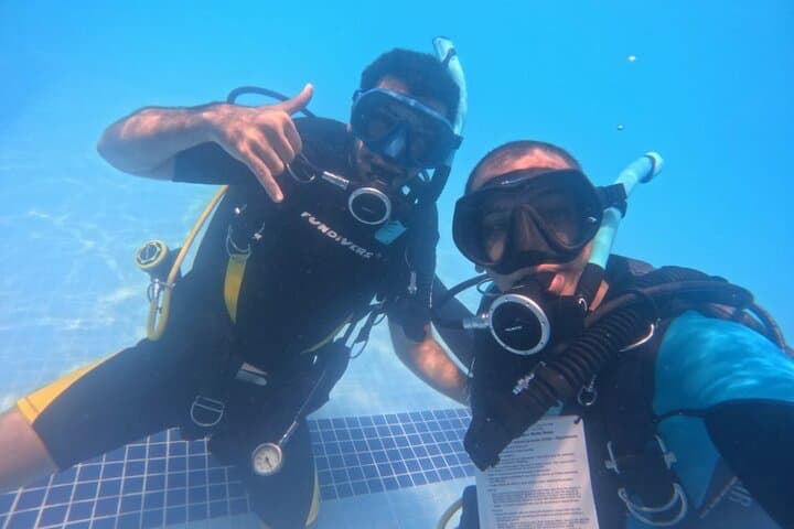 Abu Dhabi PADI Basic Scuba Diver Course — 2-Day Beginner Scuba Certification to 12m photo 3