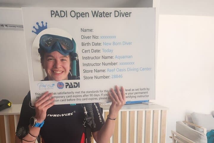 Abu Dhabi PADI Open Water Diver Course: Learn to Dive in the Arabian Gulf photo 2