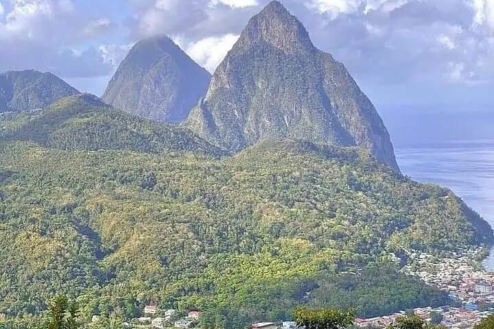 St. Lucia Private Airport Transfer — Hewanorra to Hotel (60–90 min) photo 2