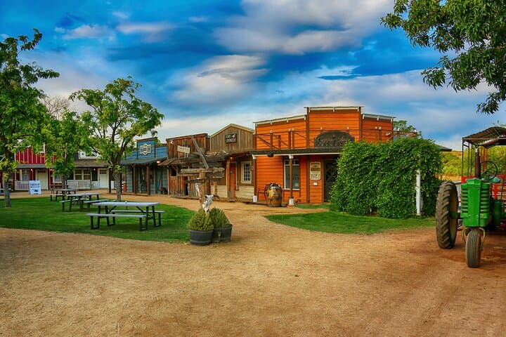 Chuck Wagon Supper and Western Stage Show at Blazin' M Ranch - Cottonwood AZ Dinner Experience